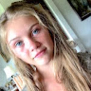 Meet your Posher, Alora